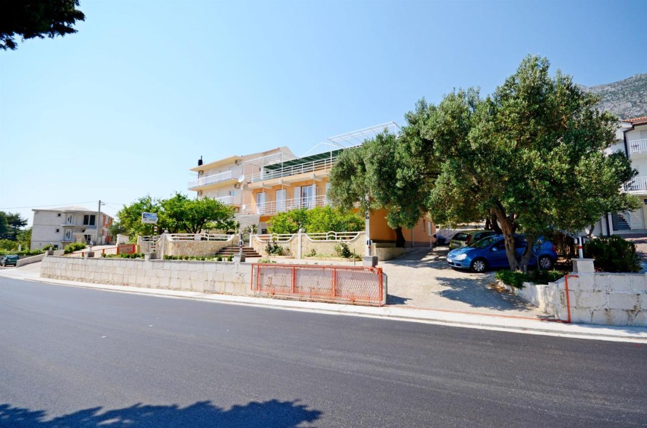 Apartments Josko Gradac  Exteriör bild